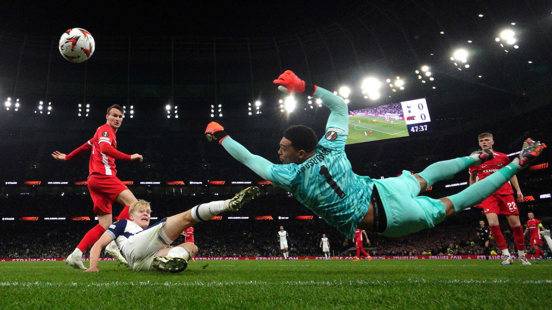 九游娱乐体育资讯：中国女足5-1大胜泰国女足，成功卫冕永川国际锦标赛冠军